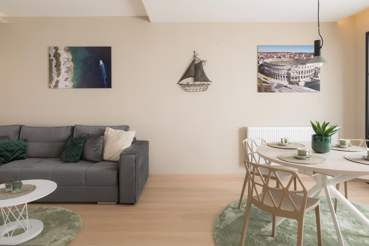 Luxury Apartment Bianco Пула Экстерьер фото